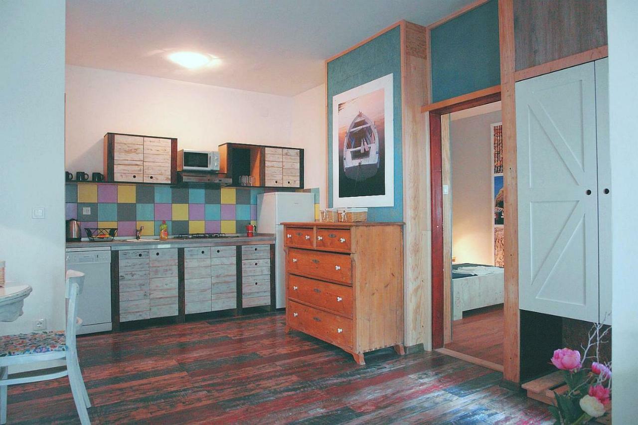Maramare Apartments Stara Baška Eksteriør bilde